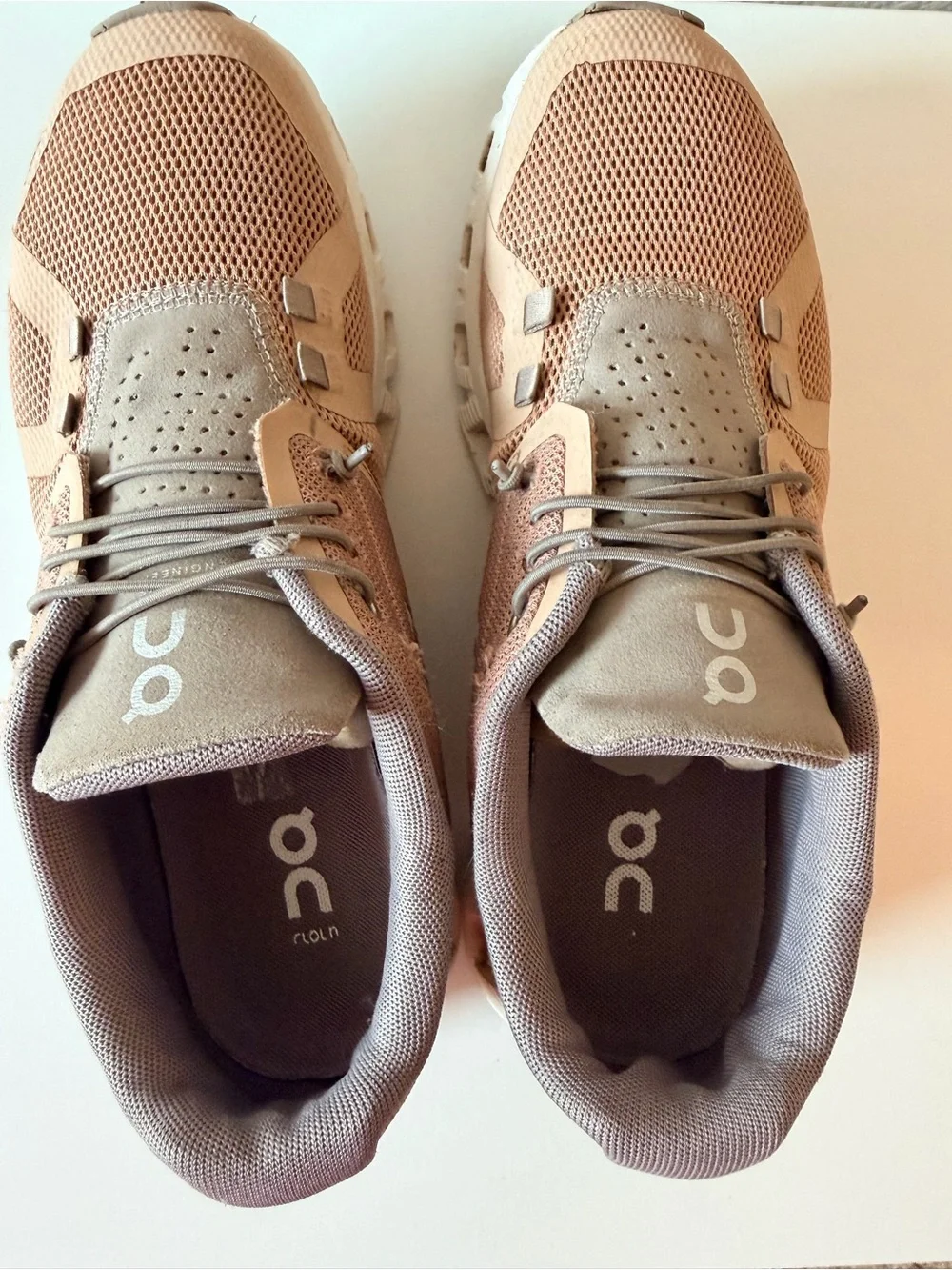 On Cloud 5 Women’s Sneakers